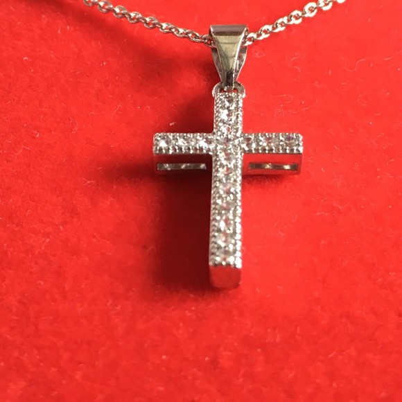 IBB Silver Tone Crystal Cross necklace - Picture 5 of 5